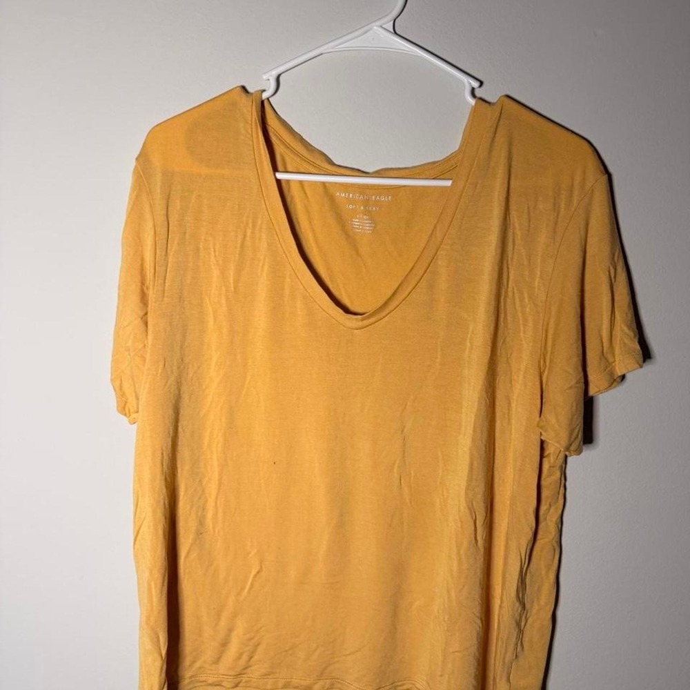 American Eagle Soft & Sexy V-Neck T-Shirt Mustard Yellow Womens Size Small